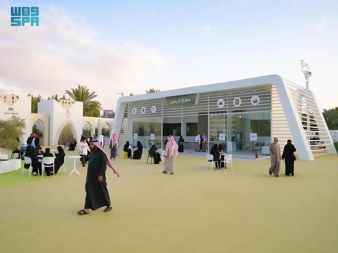 أطباق سعودية وعالمية تقدم على مائدة مهرجان زيتون الجوف الدولي