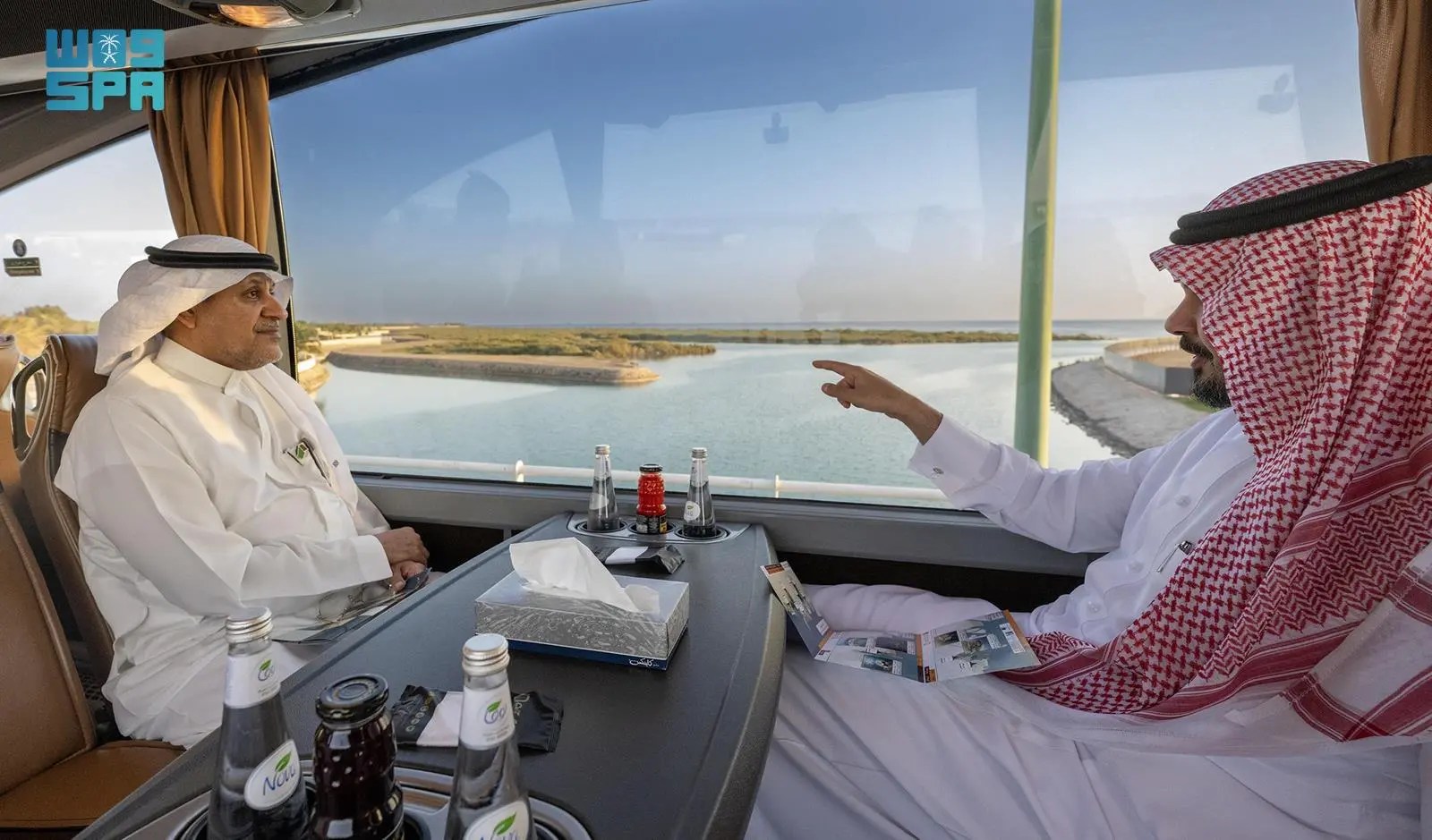 أمير منطقة المدينة المنورة يزور مدينة ينبع الصناعية