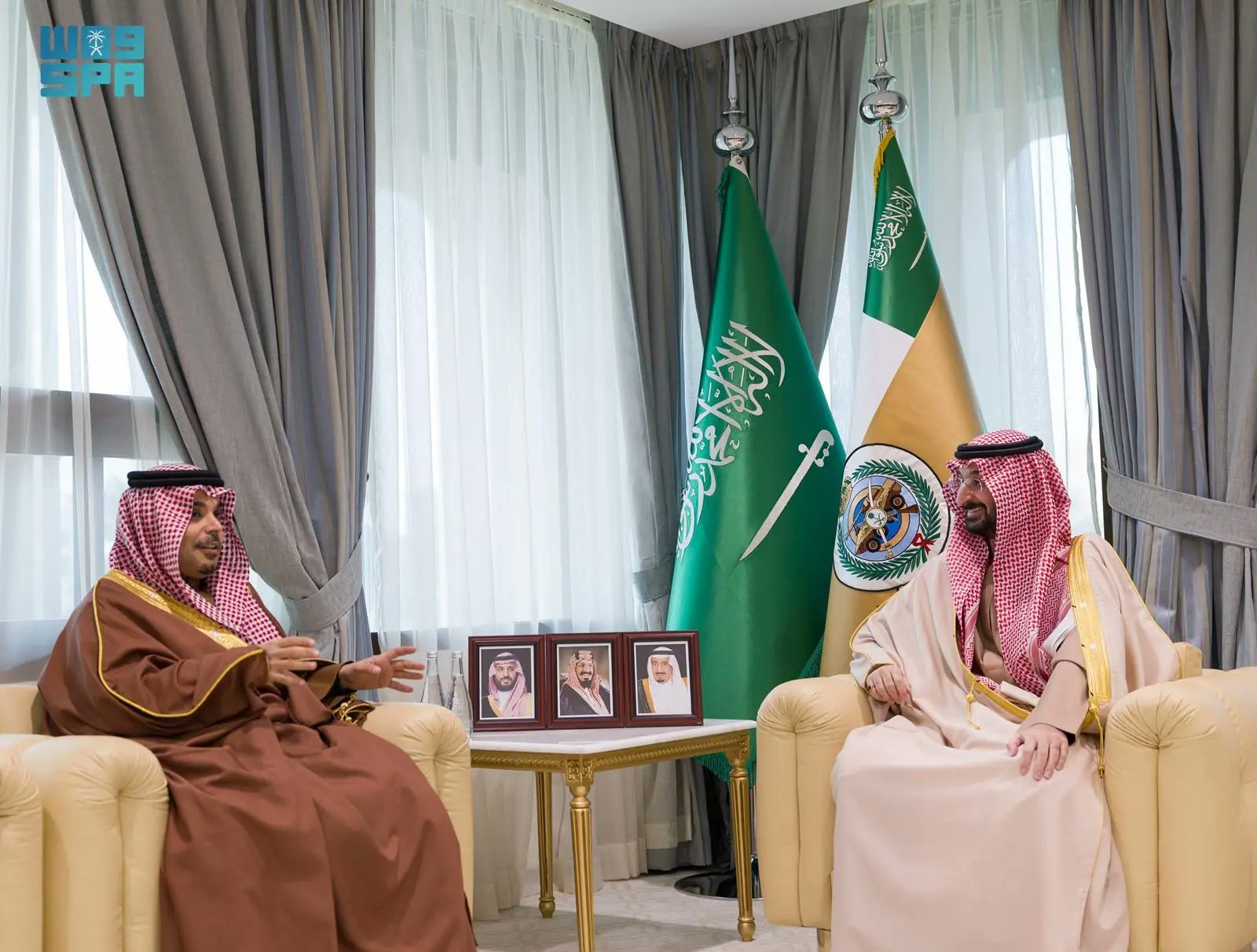 وزير الحرس الوطني يستقبل سفير مملكة البحرين لدى المملكة