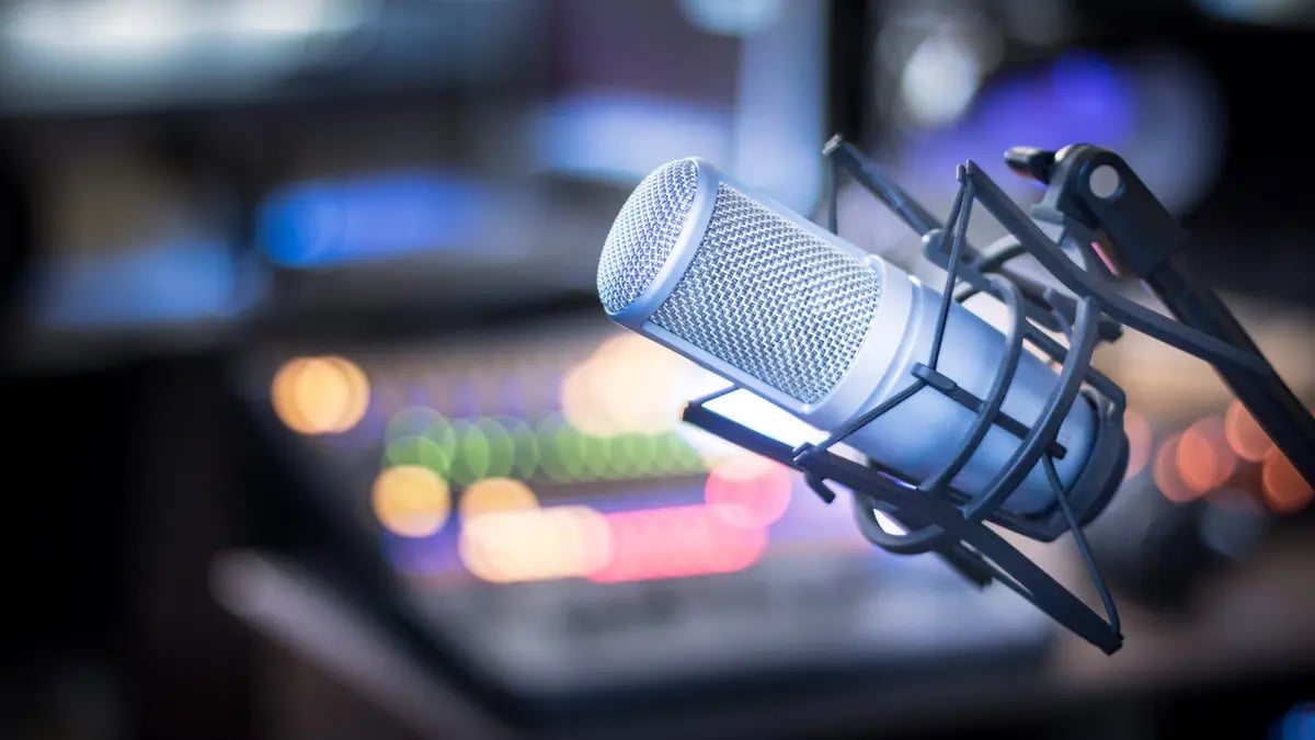 في يومها العالمي.. الإذاعة السعودية تاريخ عريق من التزام الصدق والأمانة