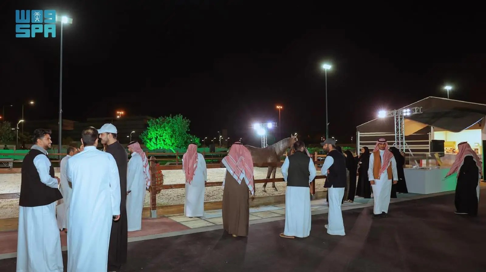 أمانة الرياض تواصل تقديم فعاليات “الخيمة الثقافية” في يومها الثاني
