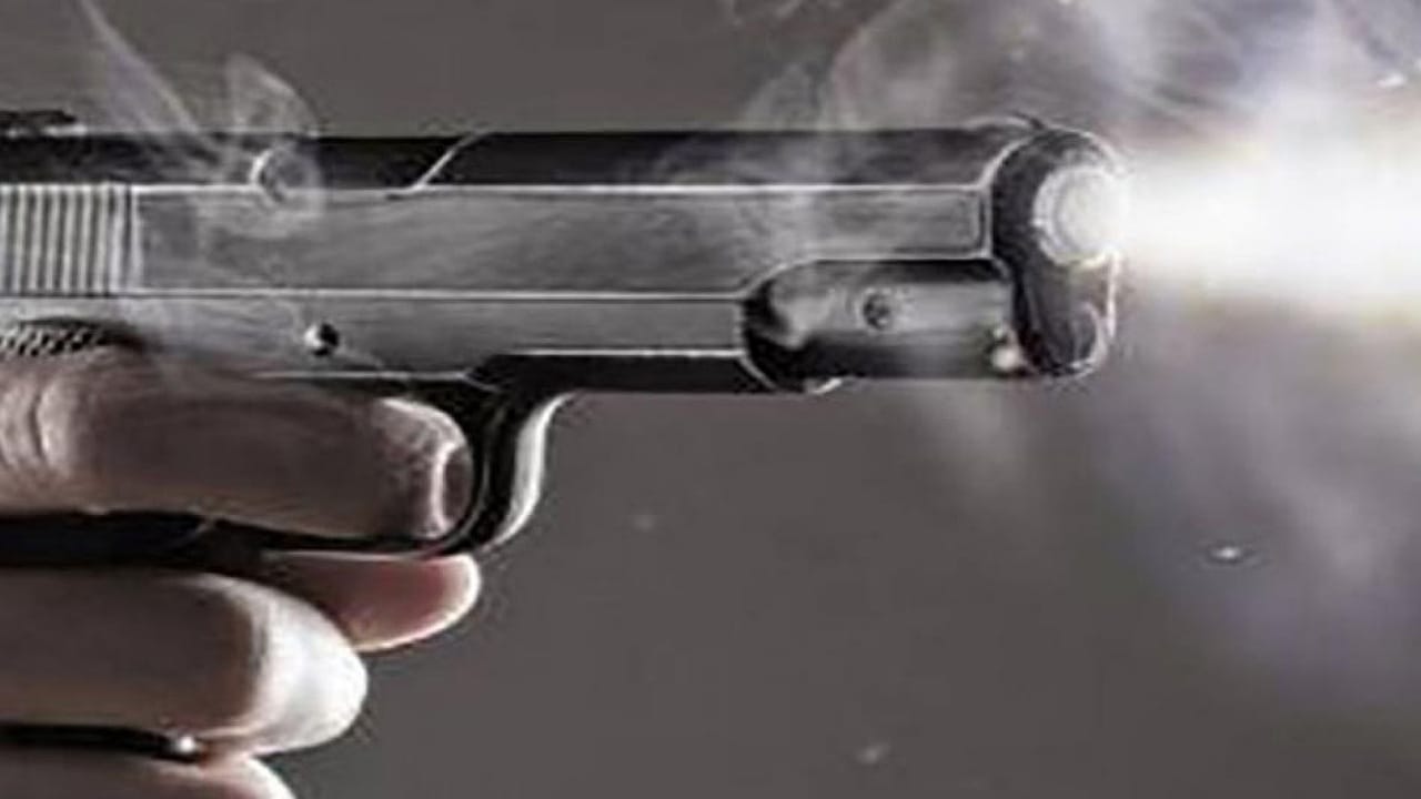 فيرغسون يفوز ب 275 ألف إسترليني في سباق للخيول .. فيديو