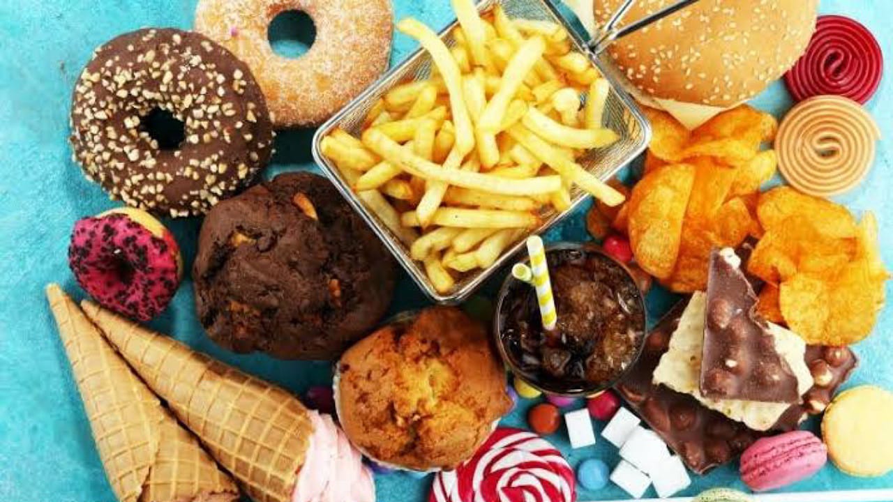 استشارية طب الأسرة: الأكل غير الصحي سبب في زيادة الوزن في رمضان .. فيديو