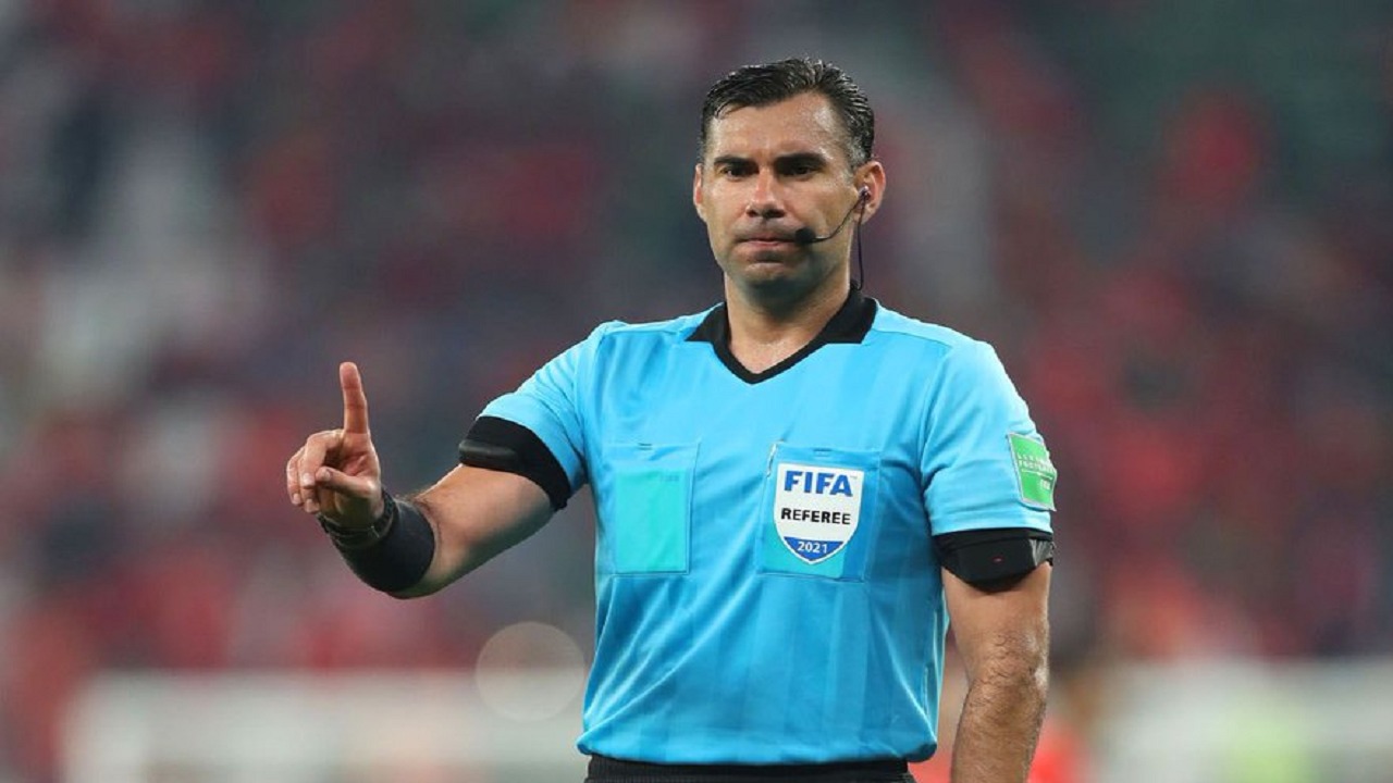 لاعب الهلال سعود عبدالحميد يصل اليوم إلى الرياض