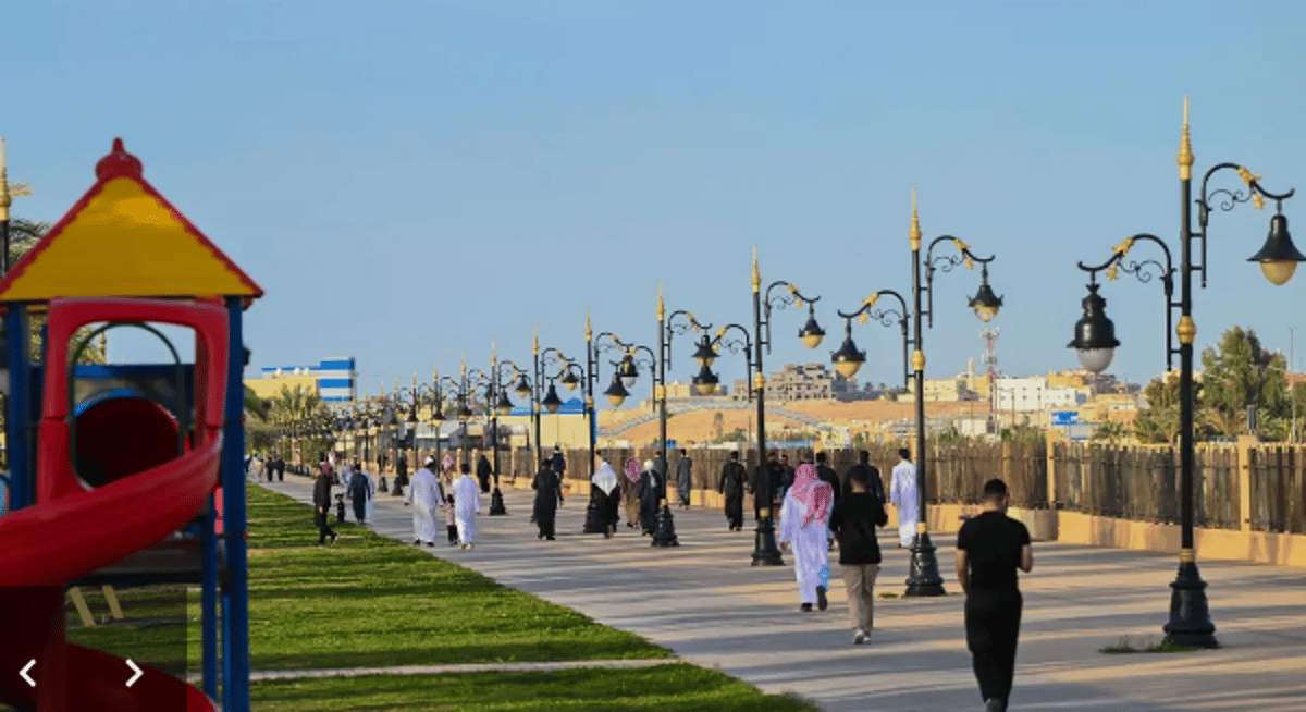 اعتدال الأجواء يحفز أهالي الحدود الشمالية لرياضة المشي قبيل الإفطار