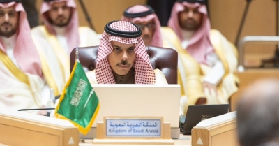 'بن فرحان' يصل اجتماعاً وزارياً بـ'لوسيد'