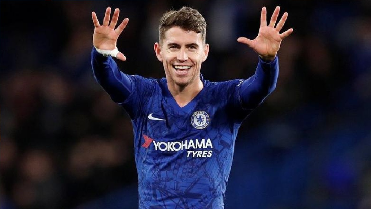 مشجع بلهجة جيزانية يتحدث عن استقطابات الهلال.. فيديو