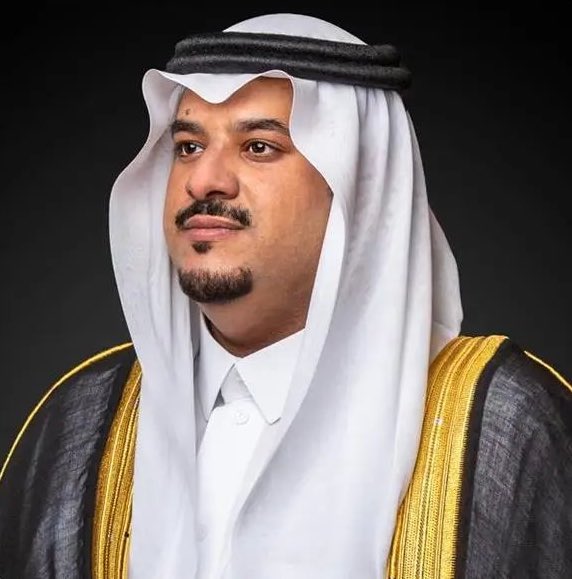 الأمير محمد بن عبد الرحمن رئيساً فخرياً لجمعية أصدقاء لاعبي كرة القدم الخيرية