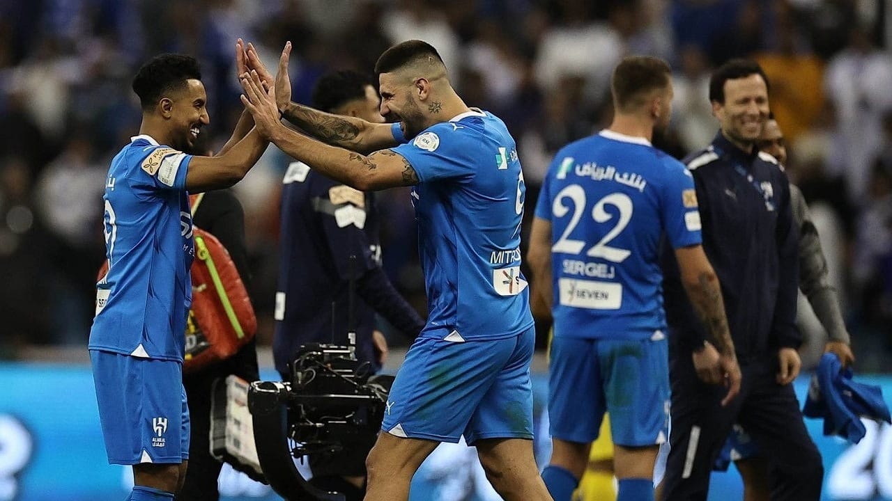 كاسترو يُعلن موقفه من الاستمرار مع النصر