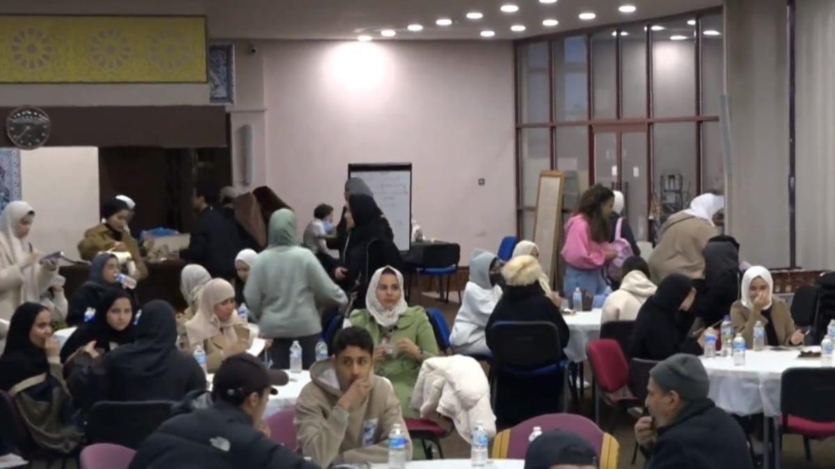 أنشطة نوادي المبتعثين المتنوعة في بريطانيا تجمع الطلبة في شهر رمضان