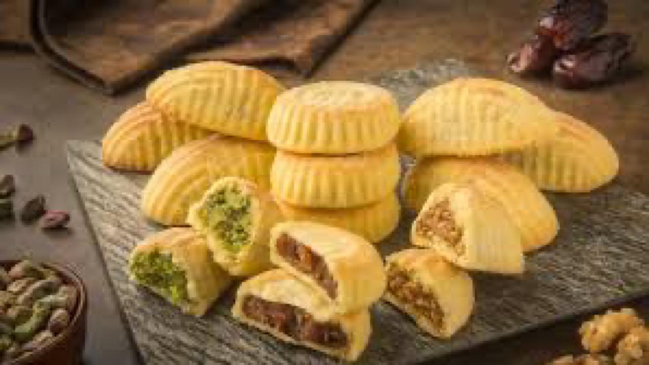 الكشف عن سر زيارة والدة مبابي المفاجئة إلى الجزائر .. صور