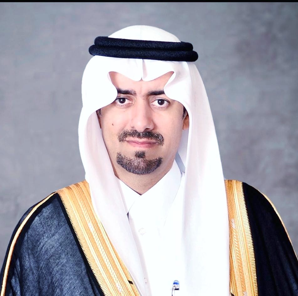 محافظ القطيف يشكر القيادة على ترقيته للمرتبة الـخامسة عشر