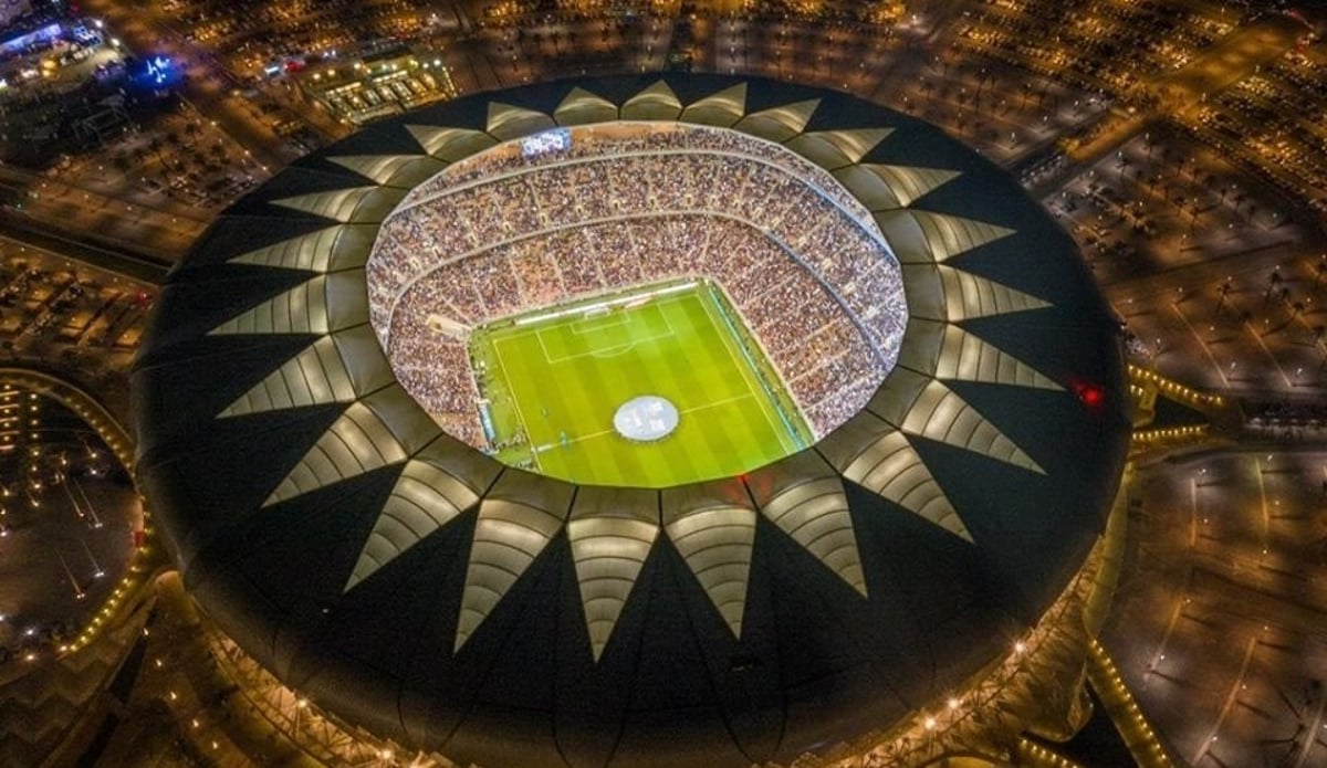 أنظار جماهير كرة القدم تتجه صوب ملعب "الجوهرة المشعة" في ختام أغلى الكؤوس