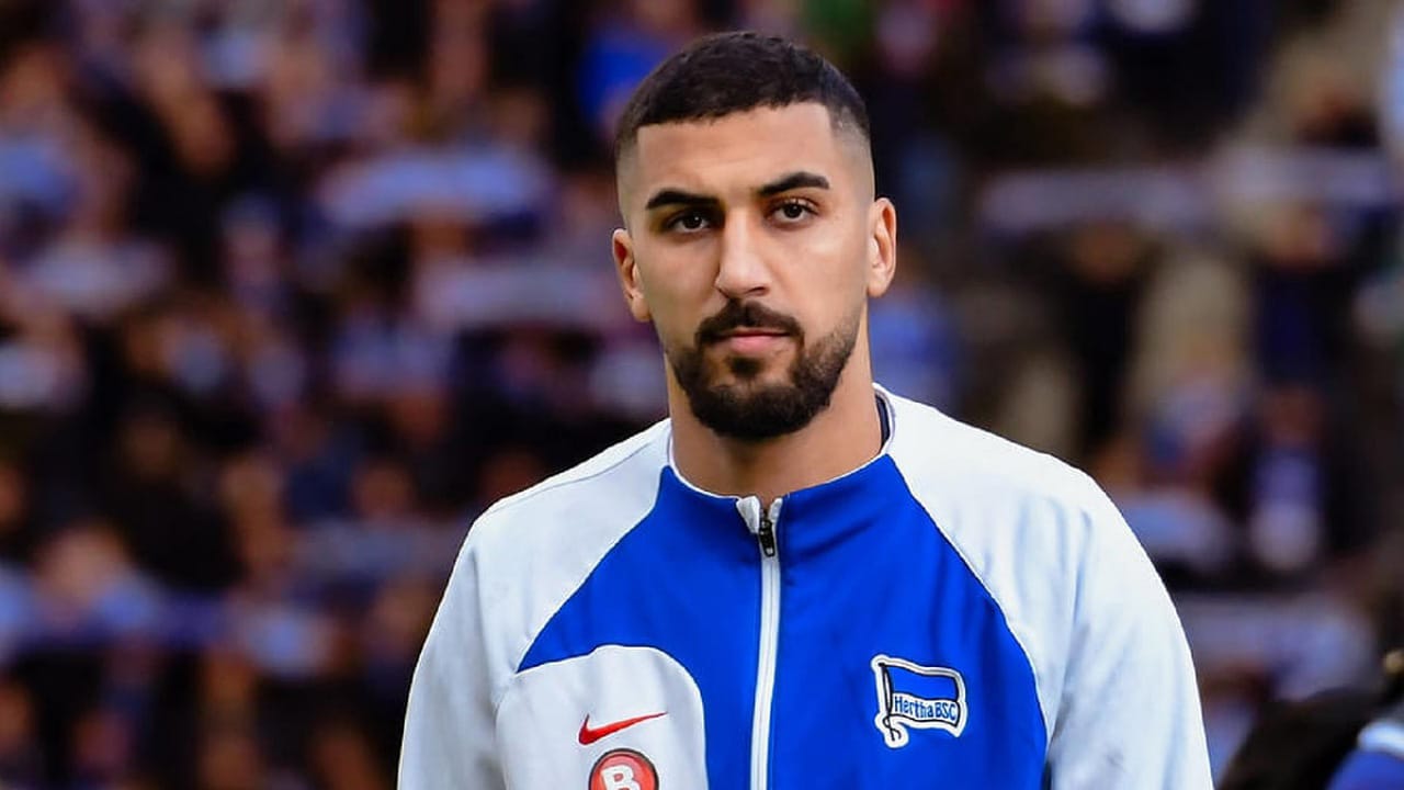 توجيه بسحب الأوسمة ممن يفصل من الخدمة لأسباب تأديبية .. صور