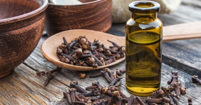 وصفات قرنفل سحرية تساعد بإنقاص الوزن