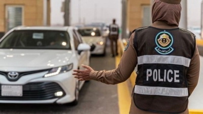 ضبط  21 مخالفًا لأنظمة الحج لنقلهم 61 شخصاً