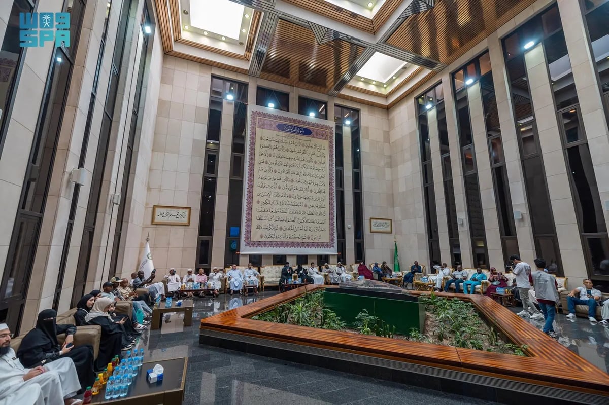 ضمن الجولات الثقافية.. ضيوف برنامج خادم الحرمين الشريفين للحج يزورون مجمع الملك فهد لطباعة المصحف الشريف