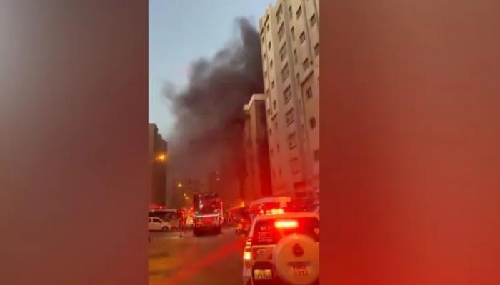 الكويت: تشكيل فريق من المطافئ والطب الشرعي للتعرف على الوفيات والمصابين في حريق مبنى المنقف