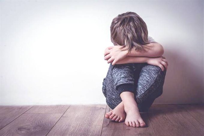 كلما زاد زملاء الدراسة المضطربين عقلياً.. زادت فرص إصابتك !