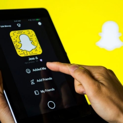 'سناب شات' تضيف عدسات الواقع المعزز لكروم