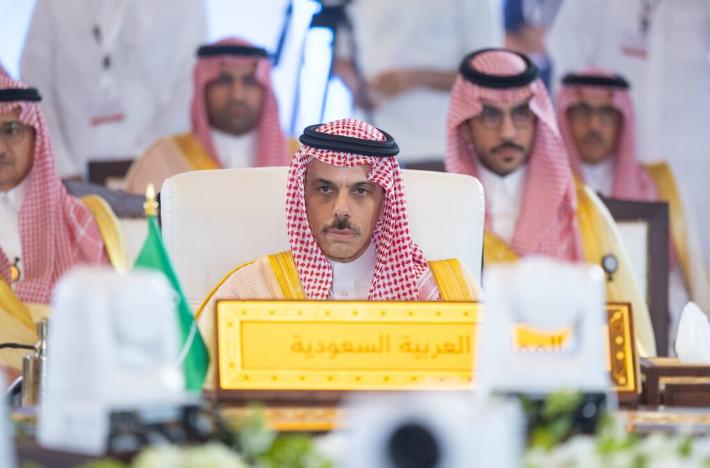 وزير الخارجية يشارك في اجتماع الدورة الـ 160 للمجلس الوزاري لدول الخليج العربية