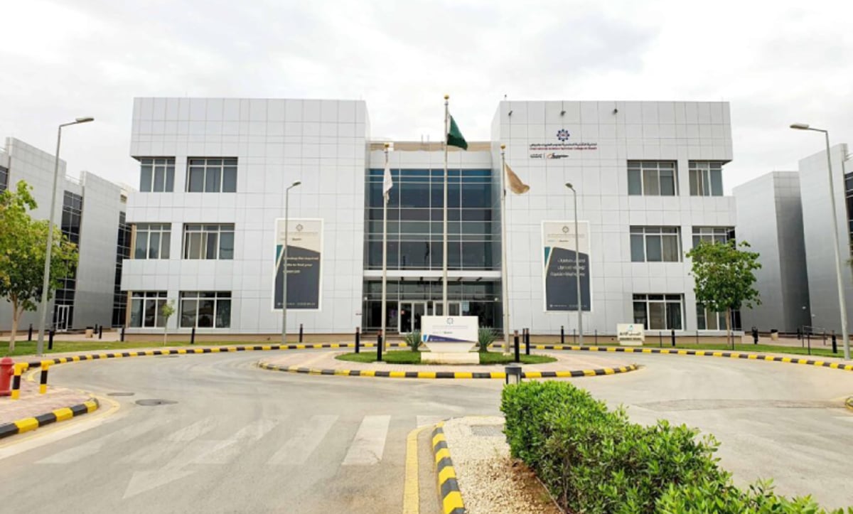 تأهيل 1354 شابًا في هندسة صيانة الطائرات بمعدل توظيف وصل إلى 85%