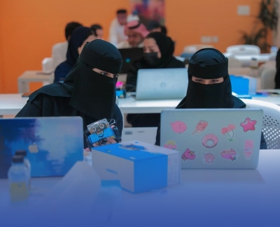 300 شهادة احترافية لـ 'طويق' بشراكات عالمية