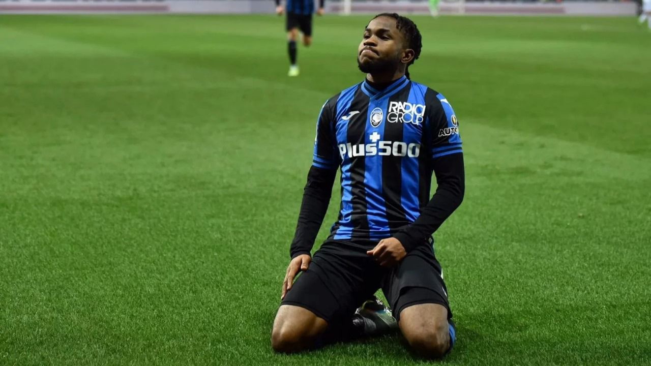 جيسوس يقرر رحيل محترف الهلال