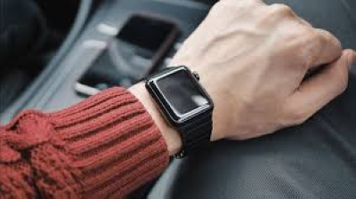 تحسينات بالإصدار العاشر من Apple Watch