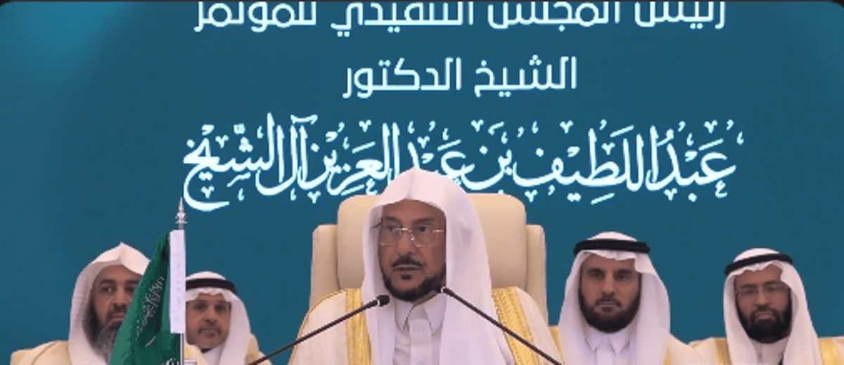 وزير «الشؤون الإسلامية»: ما يحدث بمواقع التواصل يستثمره كثير من دعاة الإلحاد والإرهاب ويتطلب موقفًا جادًا     