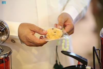 'الحبحر' بالأكلات الشعبية يجذب زوّار فلفل شقراء