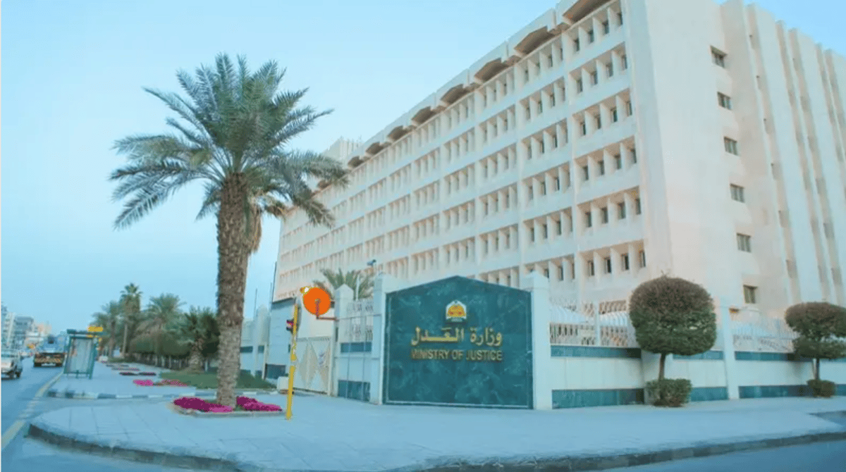 مسؤول بـ «العدل»: لدينا فريق يترجم 500 جلسة لتيسير تقاضي غير الناطقين بالعربية