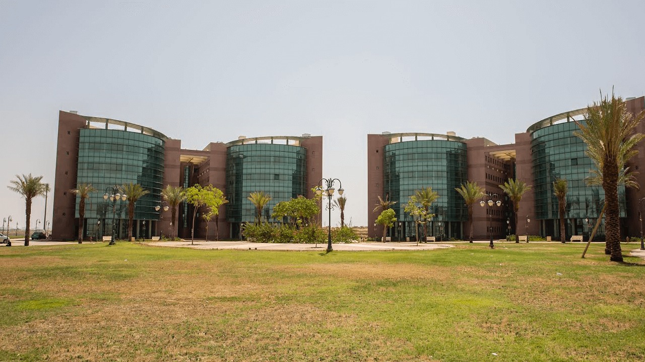 حكيمي: فخورون بهذه الميدالية التي نستحقها