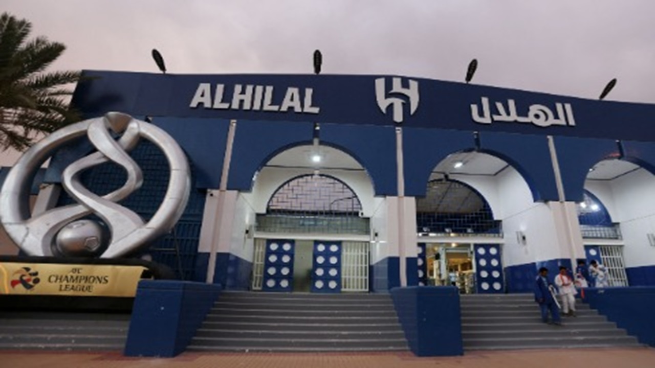 عرض محترف النصر على الاتحاد