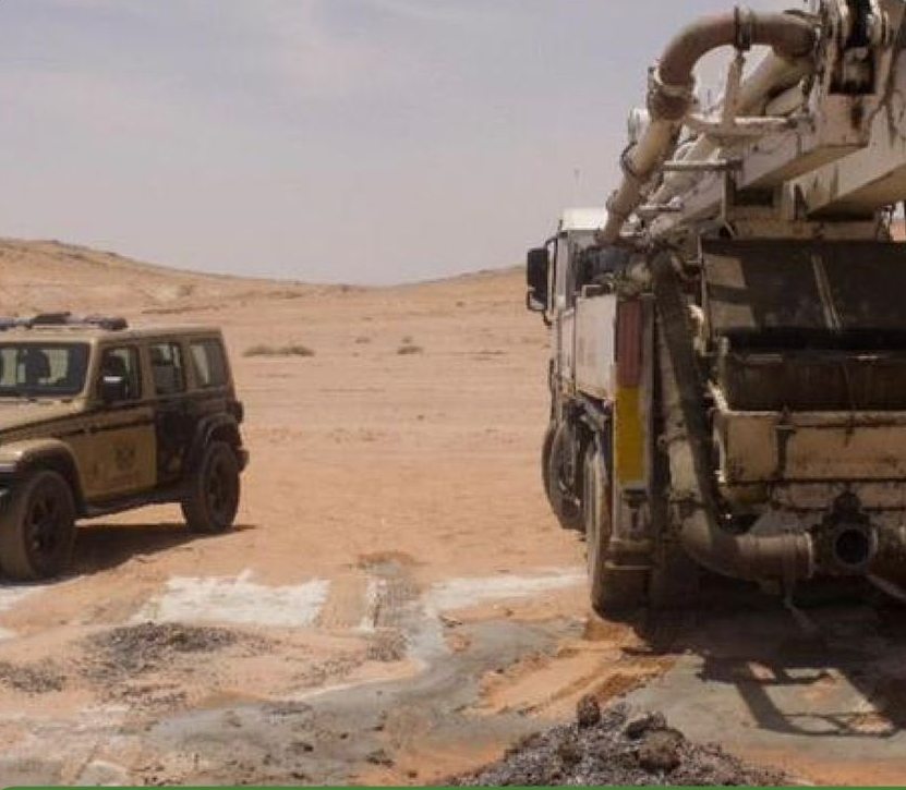 ضبط مقيم مخالف لنظام البيئة لتفريغه مواد خرسانية في منطقة حائل