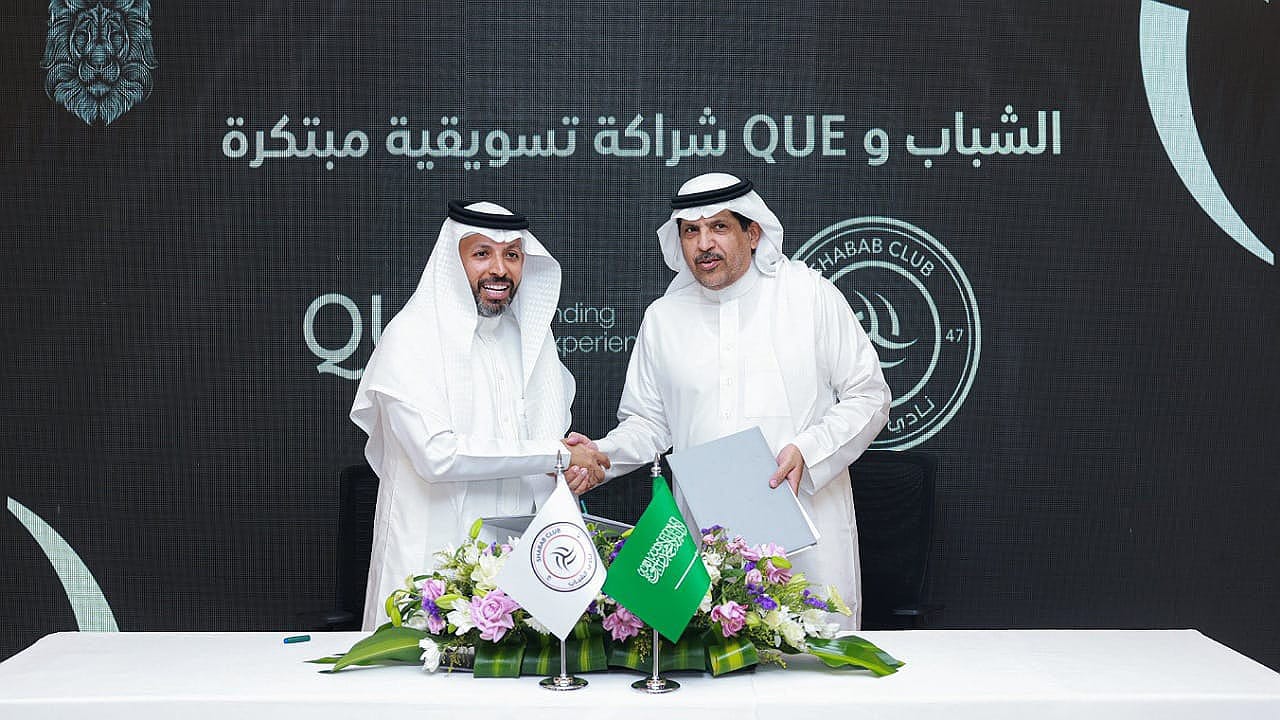 نيكو ويليامز خارج حسابات برشلونة