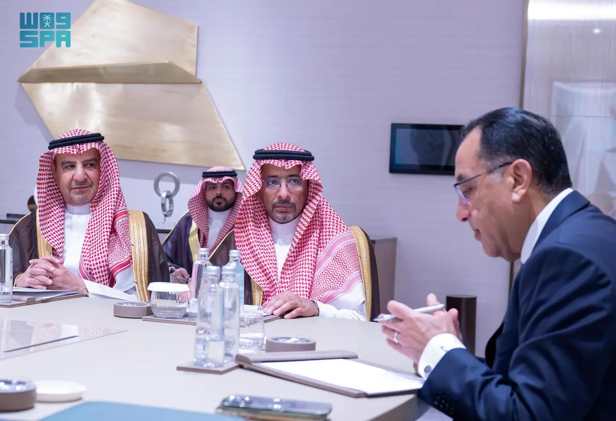 رئيس الوزراء المصري يستقبل وزير الصناعة والثروة المعدنية