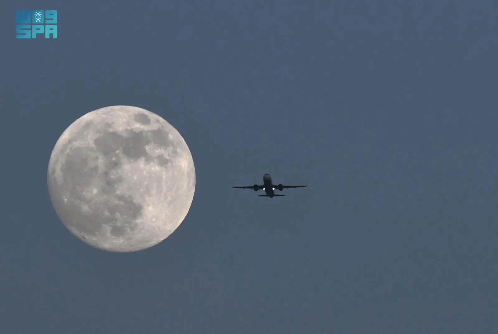 “قمر الصياد”.. علامة فلكية لاقتراب الشتاء ومواسم الحصاد