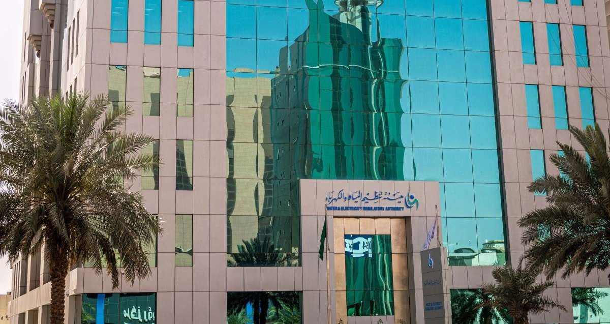 التجارة تستدعي 200 شاحن متنقل belkin 10k