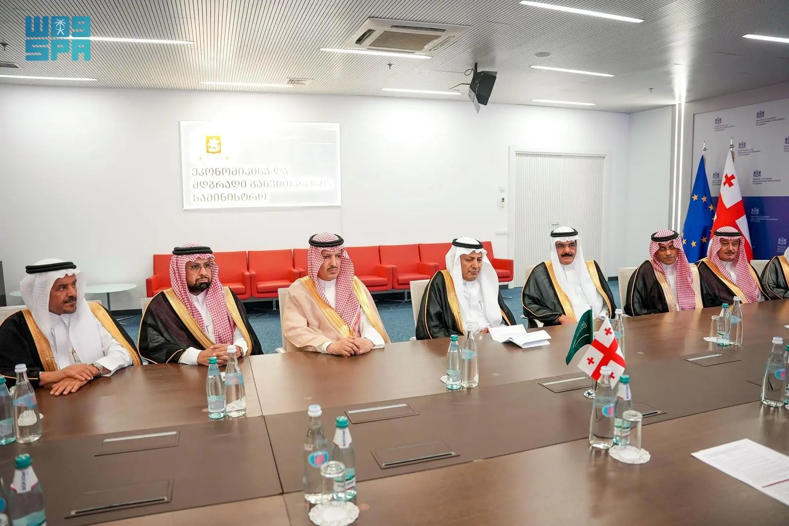 نائب رئيس الوزراء الجورجي يلتقي رئيس اتحاد الغرف ووفد أعمال سعودي