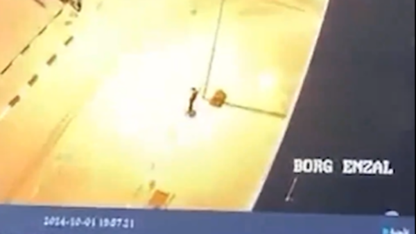 سقط عليه.. فيديو لشاب فلسطيني قتل بصاروخ إيراني