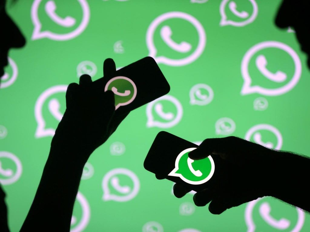 “واتساب” يتيح إنشاء ومشاركة حزم الملصقات