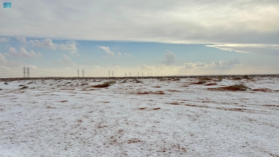 بياض الثلج يكسو الجوف