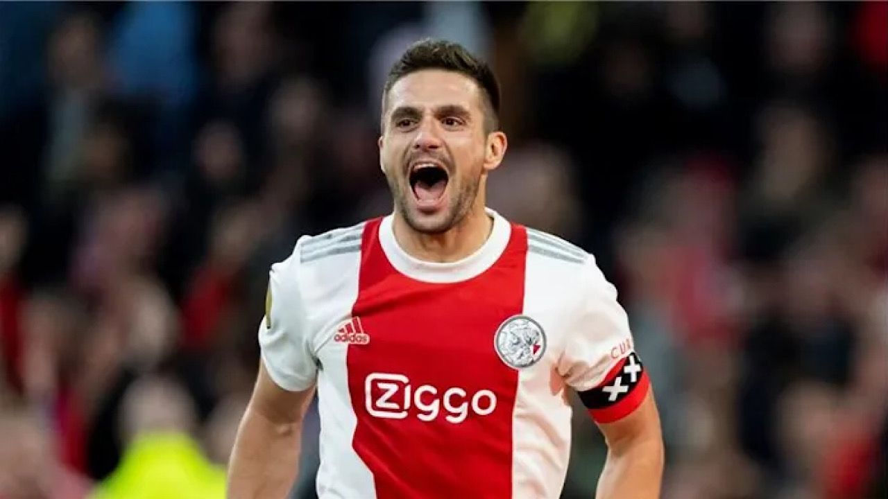 عبدالرحمن العسيري: صراع داخلي بين ماتيوس والإدارة وراء تراجع الأهلي.. فيديو