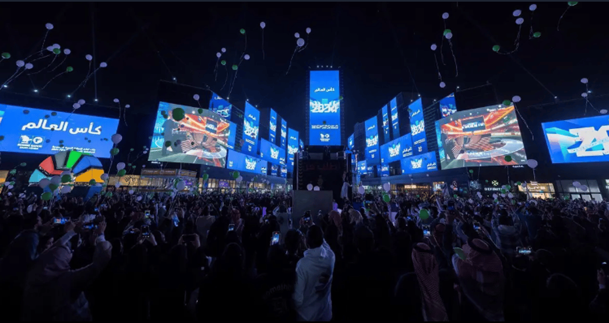 مناطق "موسم الرياض" تحتفل بفوز المملكة باستضافة كأس العالم 2034