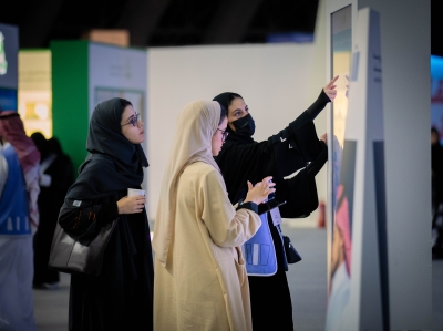 'جدة تقرأ'.. معرض الكتاب يثري المشهد الثقافي