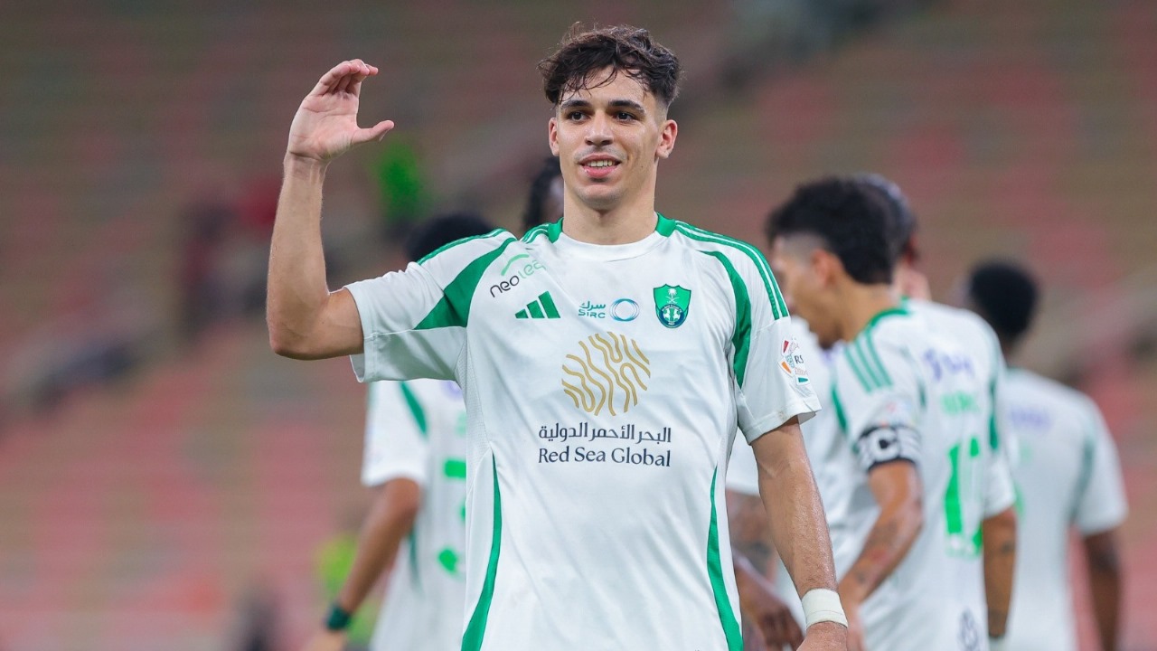 مشجع تعاوني بعد مباراة الرائد: نبي الهلال.. فيديو