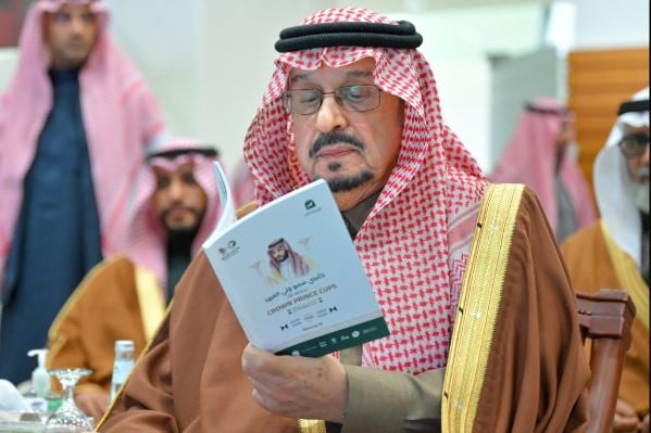 أمير منطقة الرياض يتوج الفائزين بكأسي سمو ولي العهد للخيل المنتَجة محليًّا وللإنتاج والمستورد