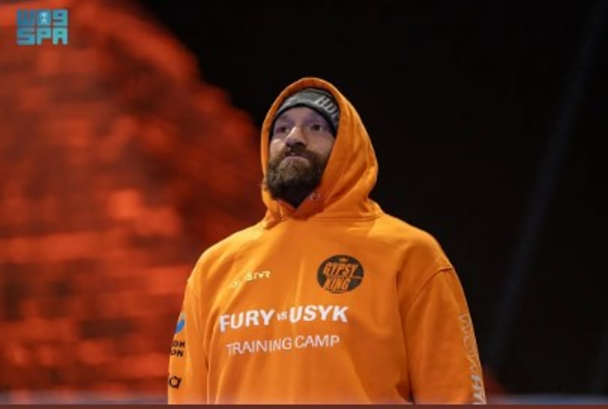 أبطال نزال " Fury vs Usyk Reignited" يشعلون أجواء التدريبات المفتوحة في أسبوع الملاكمة