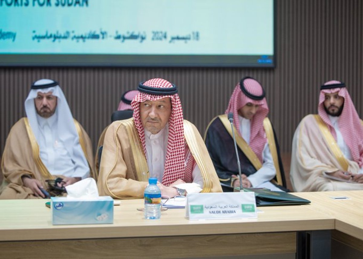 «الخريجي» يشارك في اجتماع حول تعزيز تنسيق مبادرات وجهود السلام في السودان